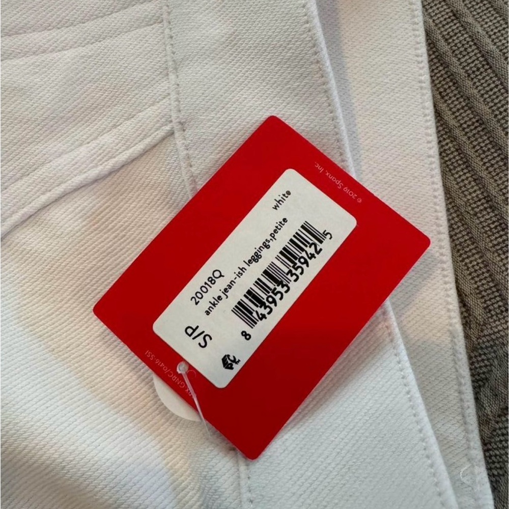 Spanx white ankle Jean-ish leggings brand new- petite - Picture 2 of 5